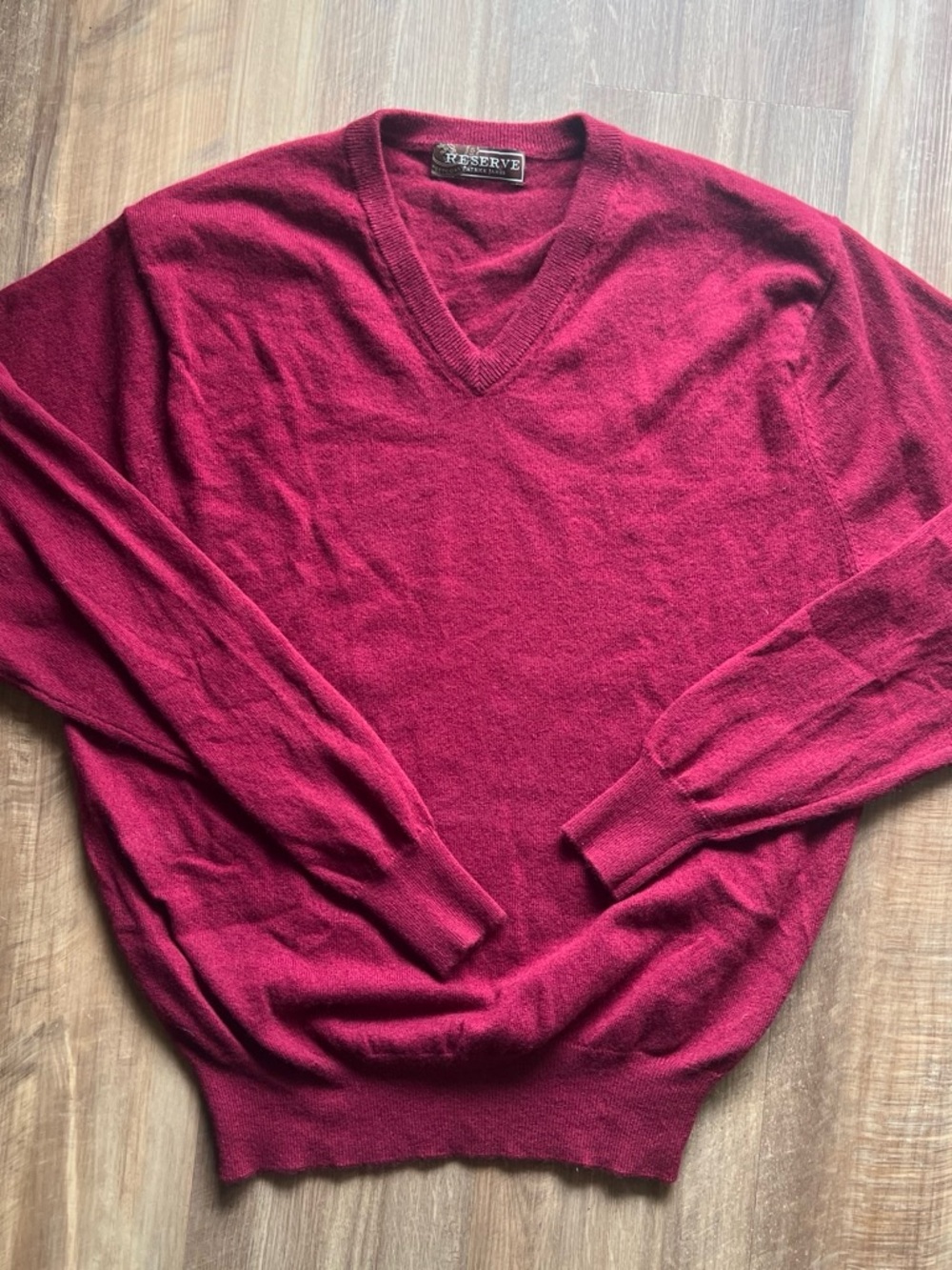 Reserved Men's V-Neck Sweater in Deep Burgundy